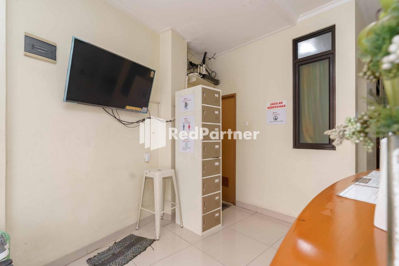 Jo Residence Syariah Redpartner Yakarta Exterior foto